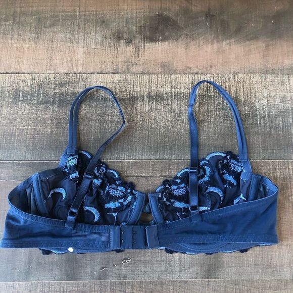 Vintage Victoria’s Secret Bra 36B - Picture 4 of 7